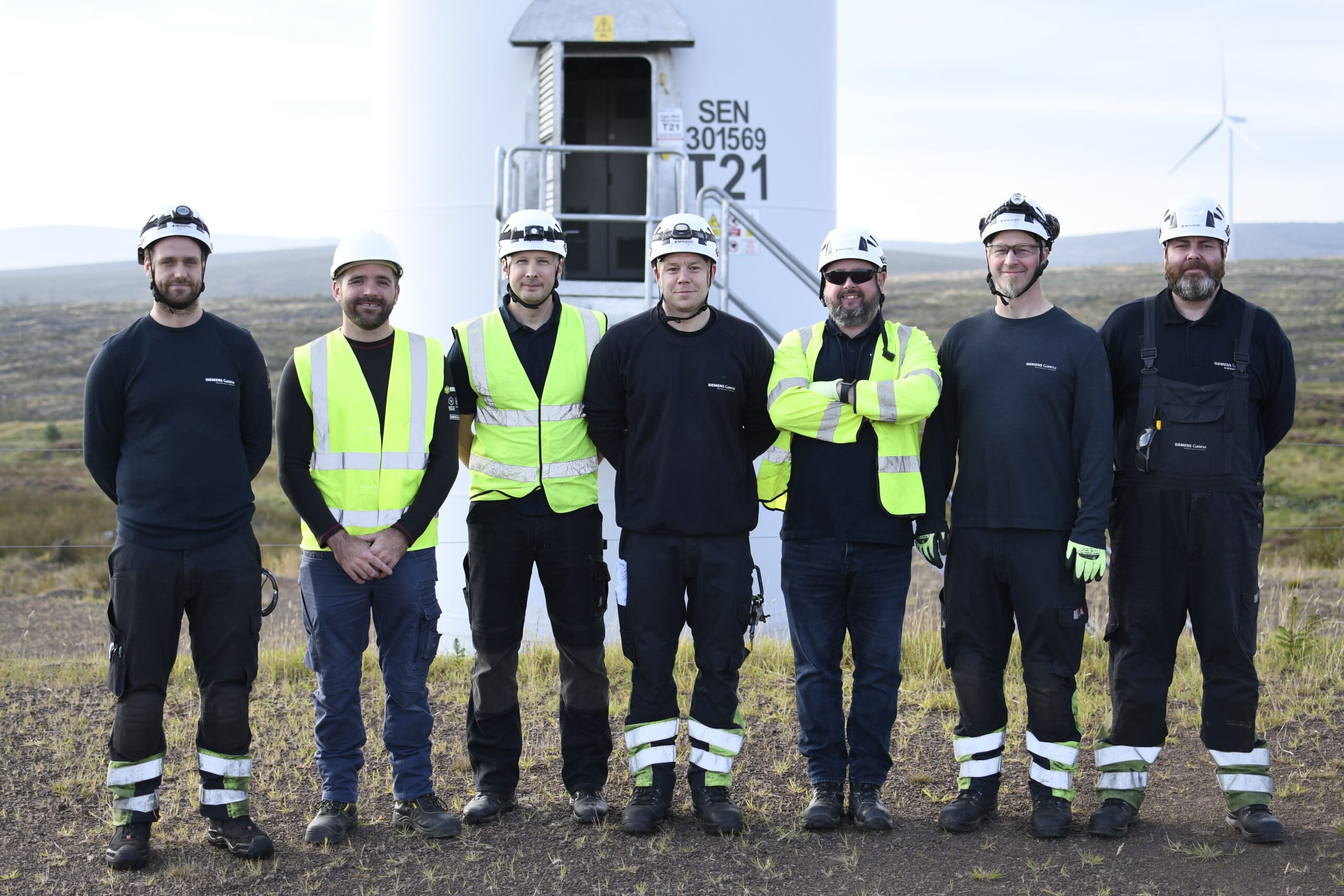 Kype muir wind farm manager, Euan Wright with SGRE technical team